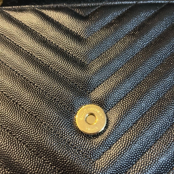 Yves Saint Laurent Black Chevron Shoulder Bag - Picture 9 of 12